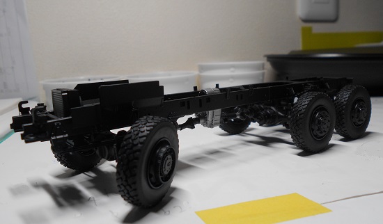 1/35 陸上自衛隊 3 1/2tトラック（SKW-477）を作ります。フレームの組み立て