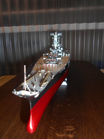 キンピカ「1/350 日本海軍戦艦 大和」を作ります。ハリ線を張りました