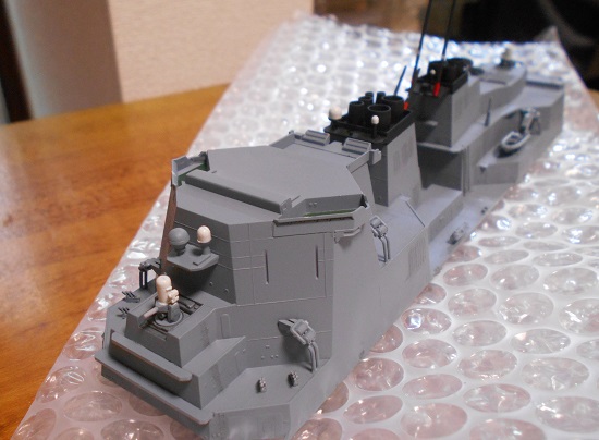 「1/450 海上自衛隊 イージス護衛艦 あたご」を作ります。組み立て。
