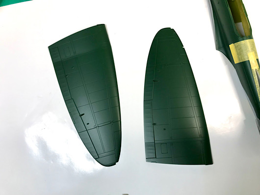 （6）「1/48 愛知 D3A1 九九式艦上爆撃機 一一型」を作ります。シルバーで塗装したパーツと尾翼のためのマスキングについて。