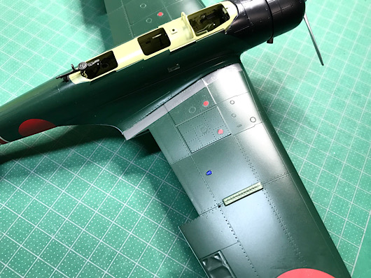 （20）「1/48 中島 B5N2 九七式三号艦上攻撃機」を作ります。機銃とその他のパーツの取付。